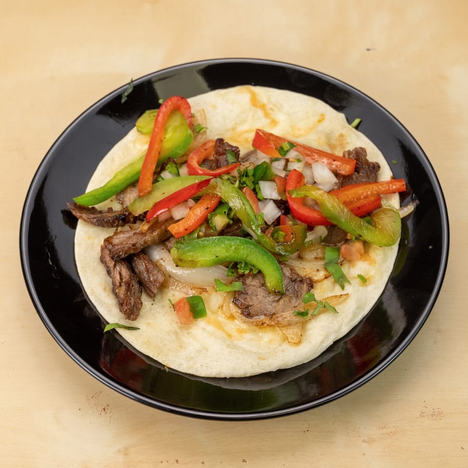 Beef fajita taco