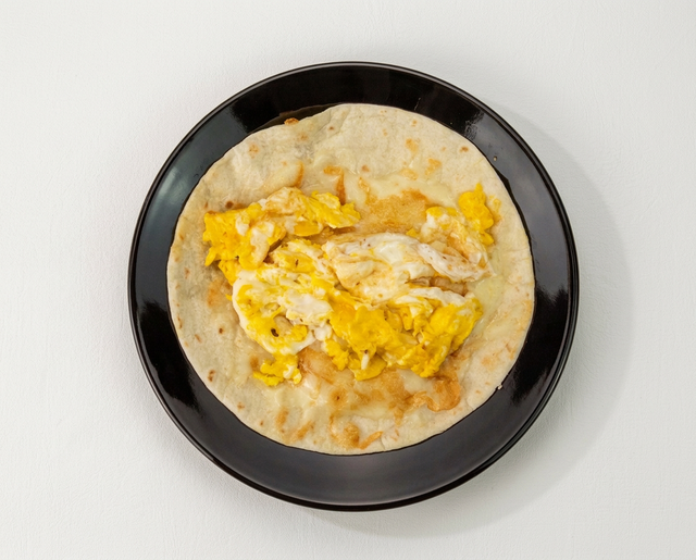 Huevo y Queso (Egg and Cheese).
